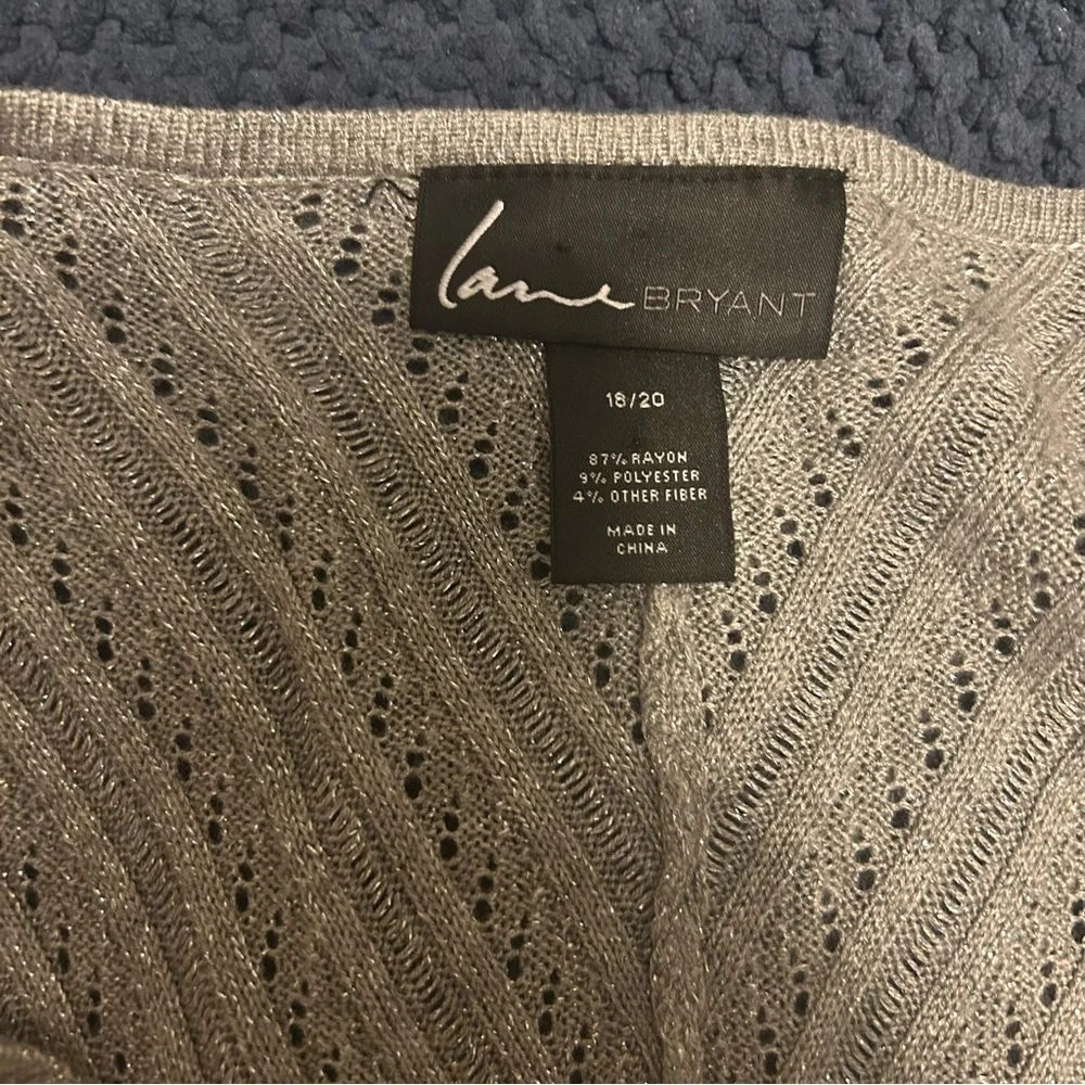 Lane Bryant Silver Grey 18 / 20 Vneck Dolman sleeve sweater top shirt blouse - Picture 2 of 7